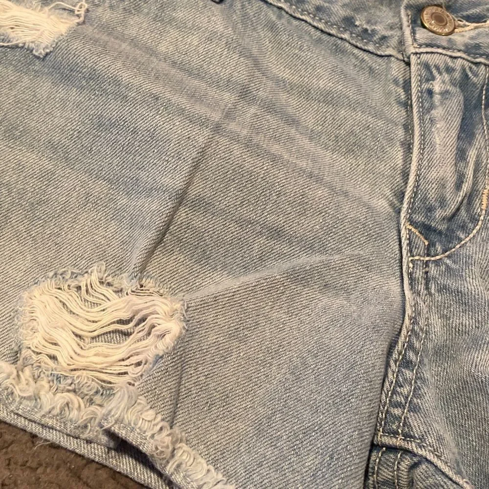 Old Navy Light Denim Distressed Jean Shorts Cut Off Shorts Sizw 6